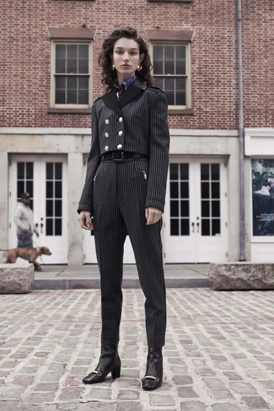 Look 9